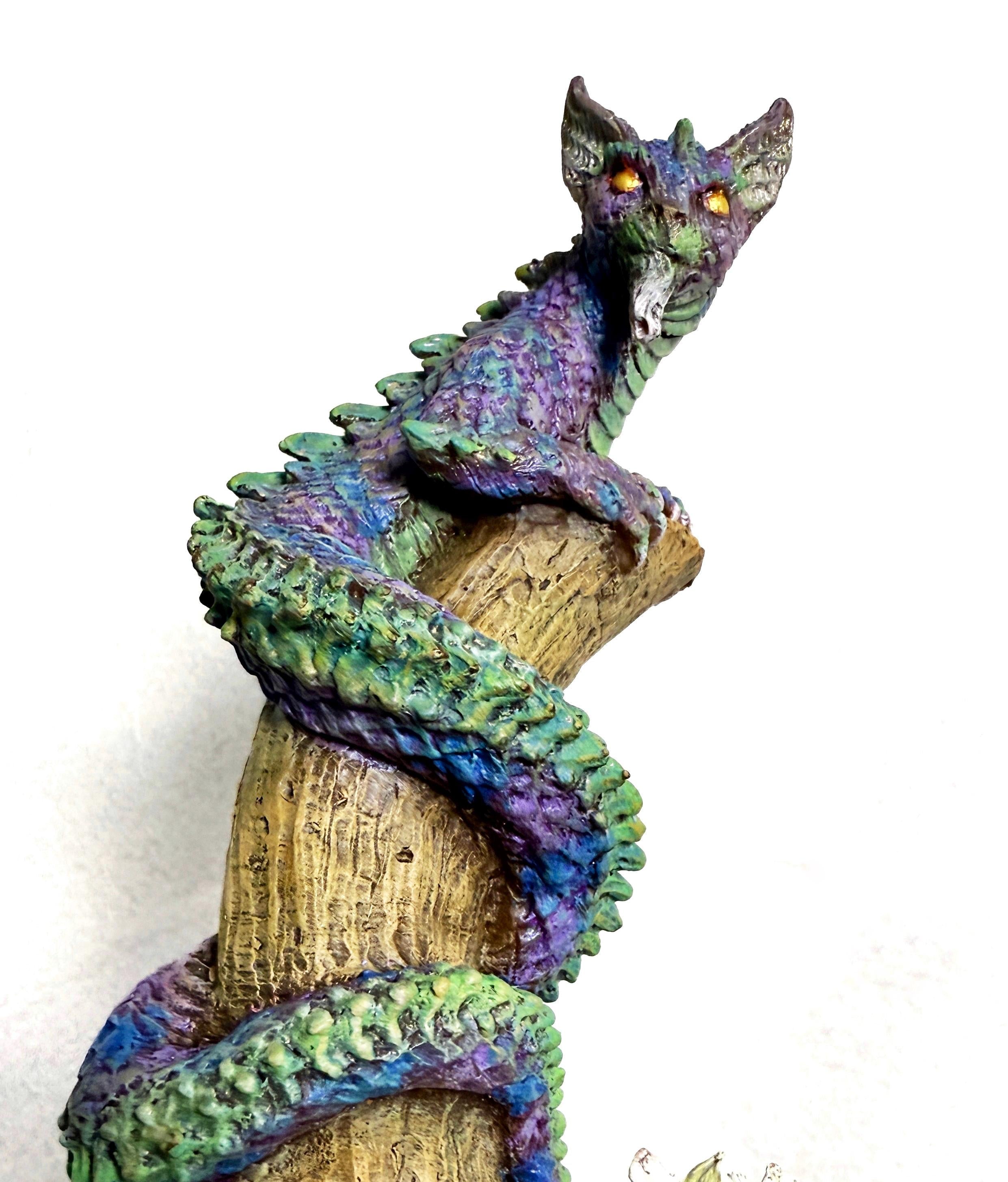 Tatzelwurm Dragon Cat Statue