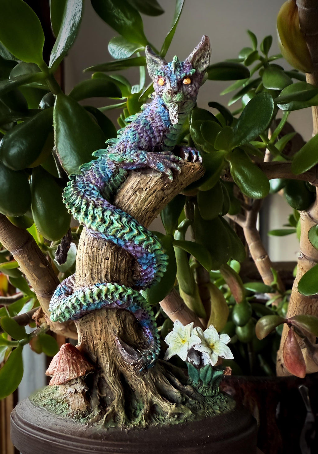 Tatzelwurm Dragon Cat Statue