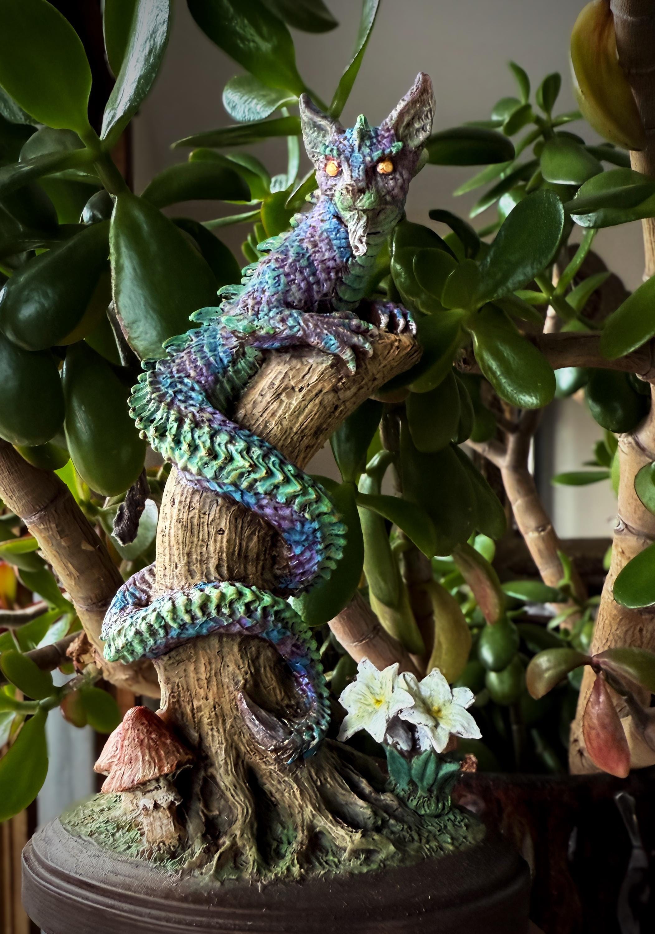 Tatzelwurm Dragon Cat Statue