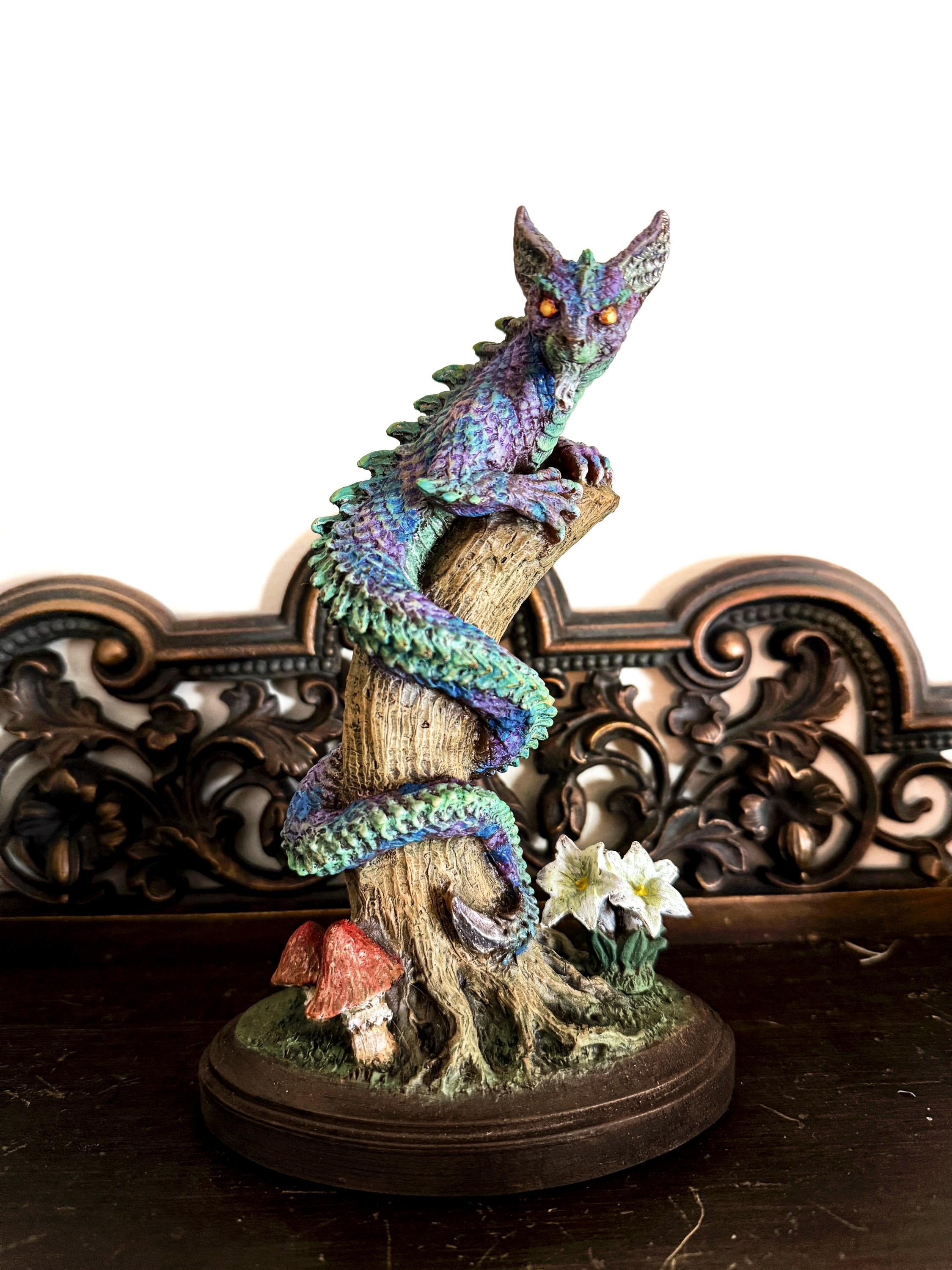 Tatzelwurm Dragon Cat Statue