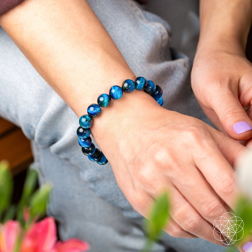 Royal Blue Tiger's Eye Bracelet - Hawk Focus