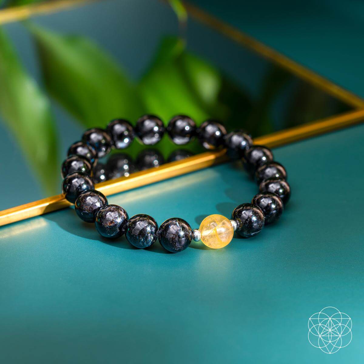 Arfvedsonite & Golden Healer Bracelet