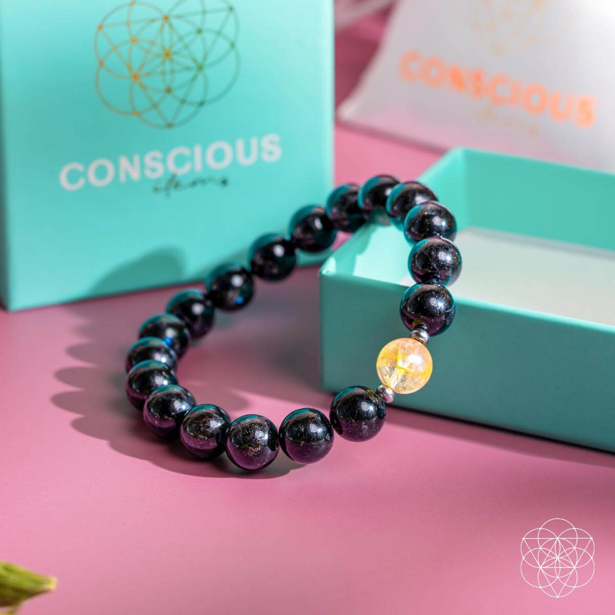 Arfvedsonite & Golden Healer Bracelet